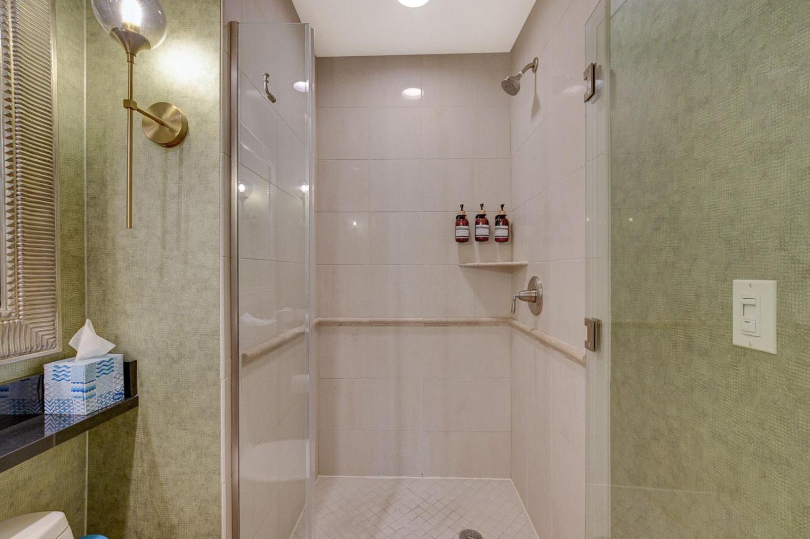 Luxe 702 Mgm Signature With Balcony Лас-Вегас Экстерьер фото